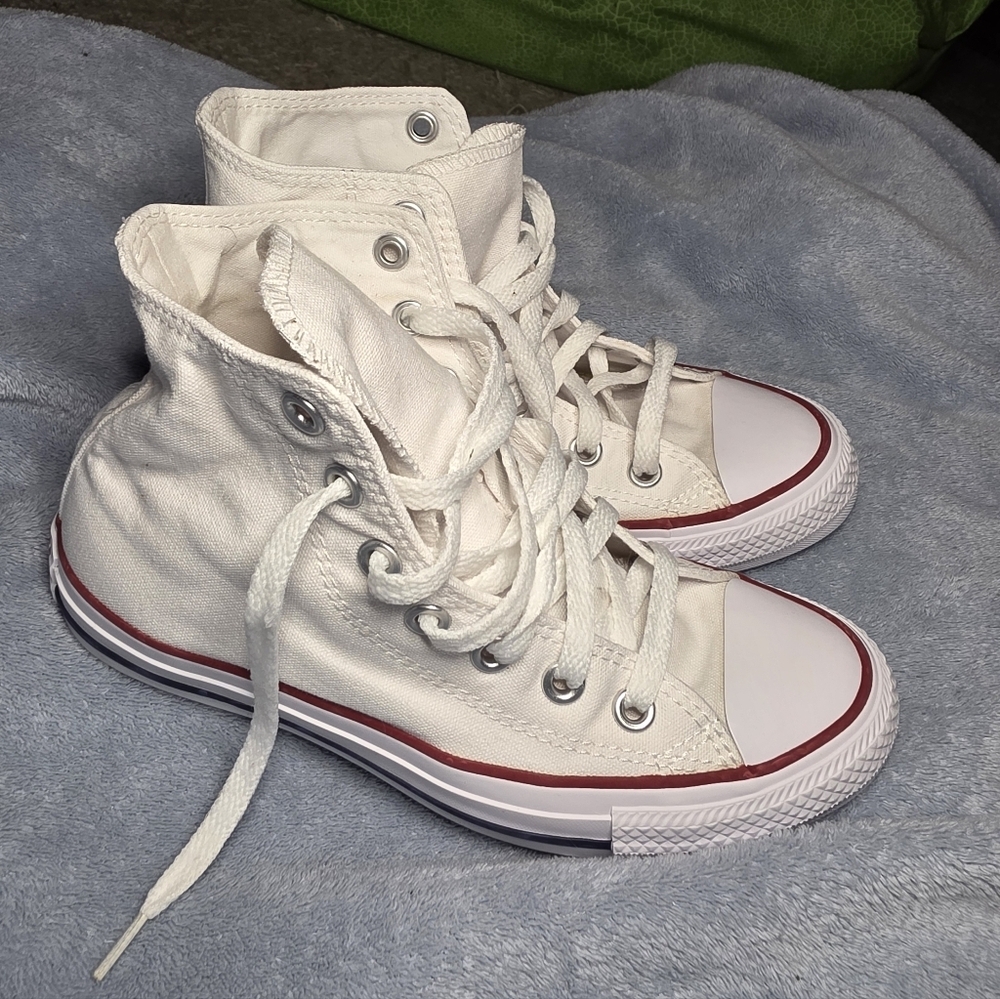 Chuck Taylor All Star Canvas Size 6 - Picture 4 of 13